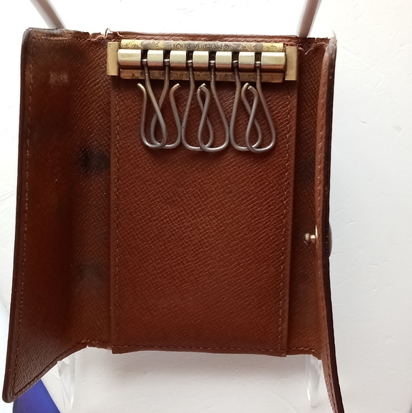 Vintage LV Monogram LOUIS VUITTON 6 Hooks Key Card Case - Picture 11 of 16